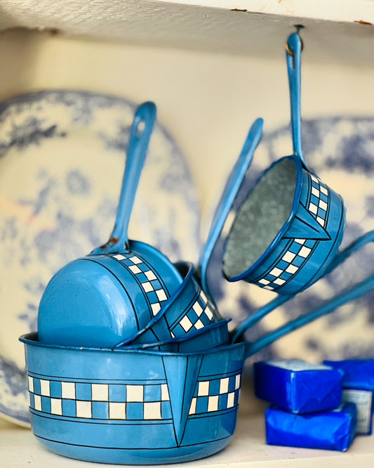 French c 1930 Enamel Pan Set